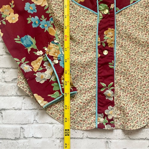 Vintage 70s Floral Western Pearl Snap Shirt - Picture 9 of 12